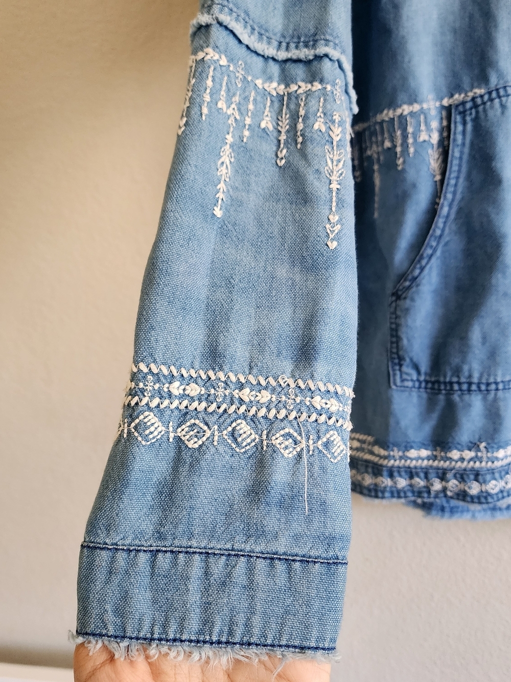 BLANKNYC Embroidered Denim Hooded Lace Up Boho Anorak Pullover Jacket XS - Picture 4 of 13